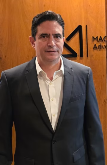 Yuri Sanchez Machado Schütz Advogados